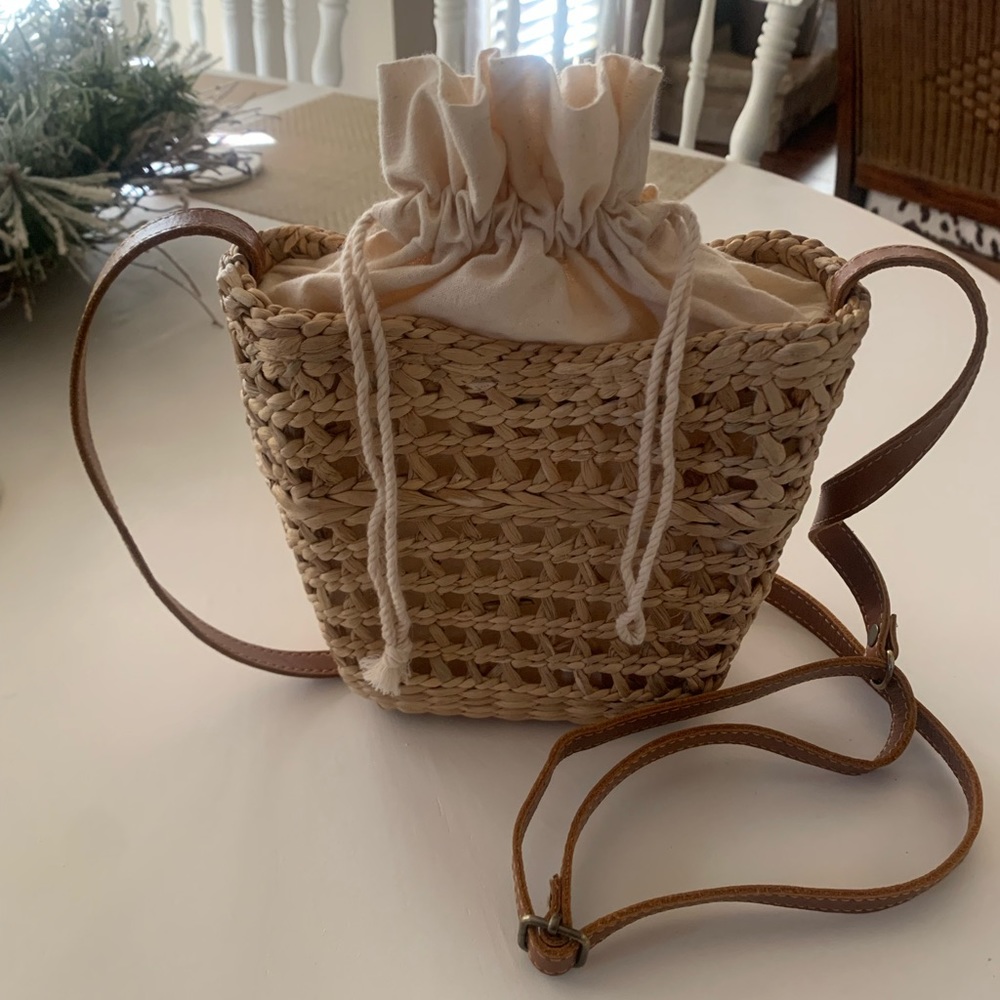 Noonday Basketweave Purse like new